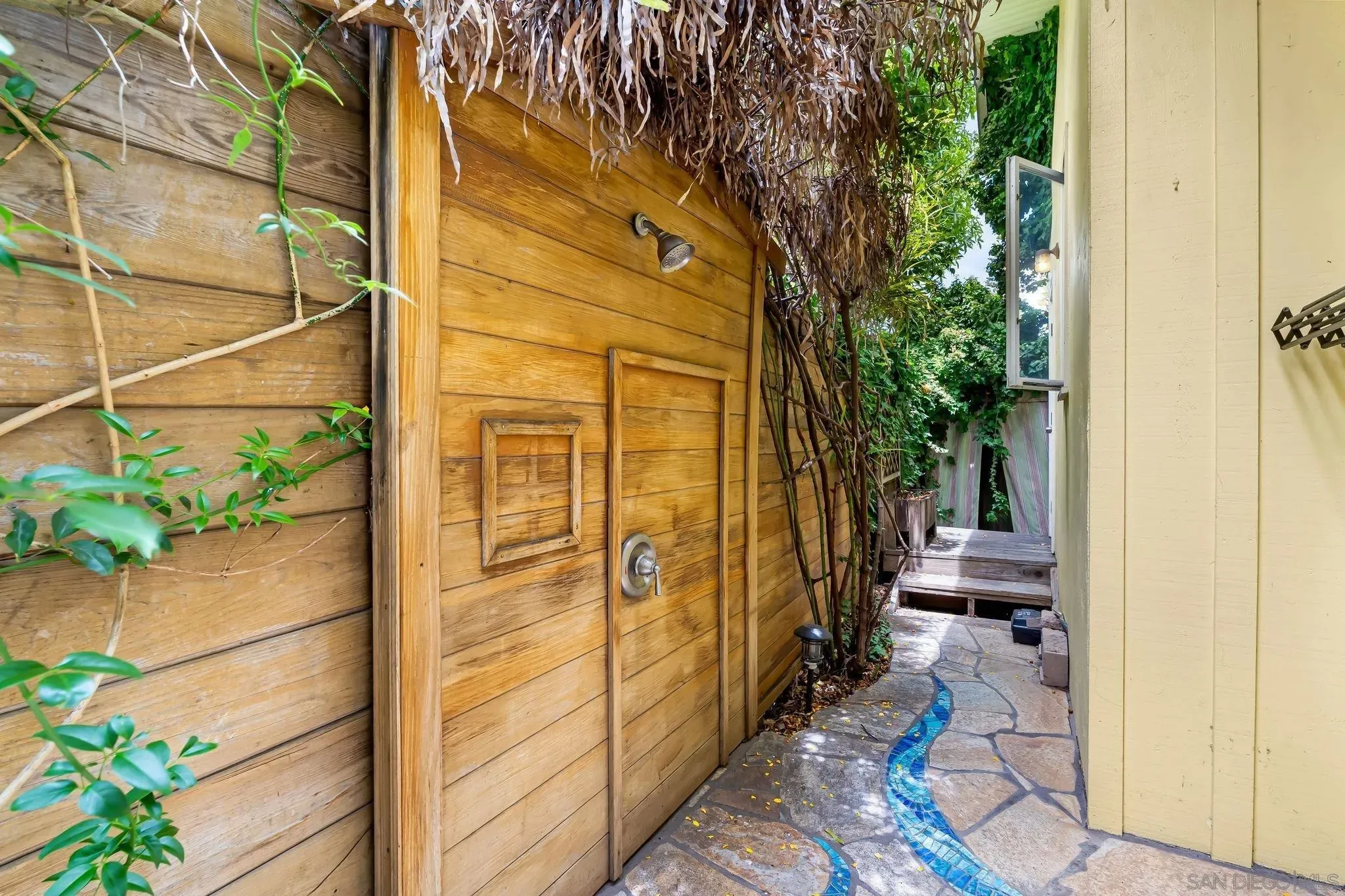 La Jolla, California 92037, United States, 4 Bedrooms Bedrooms, ,3 BathroomsBathrooms,Residential,Active,175698