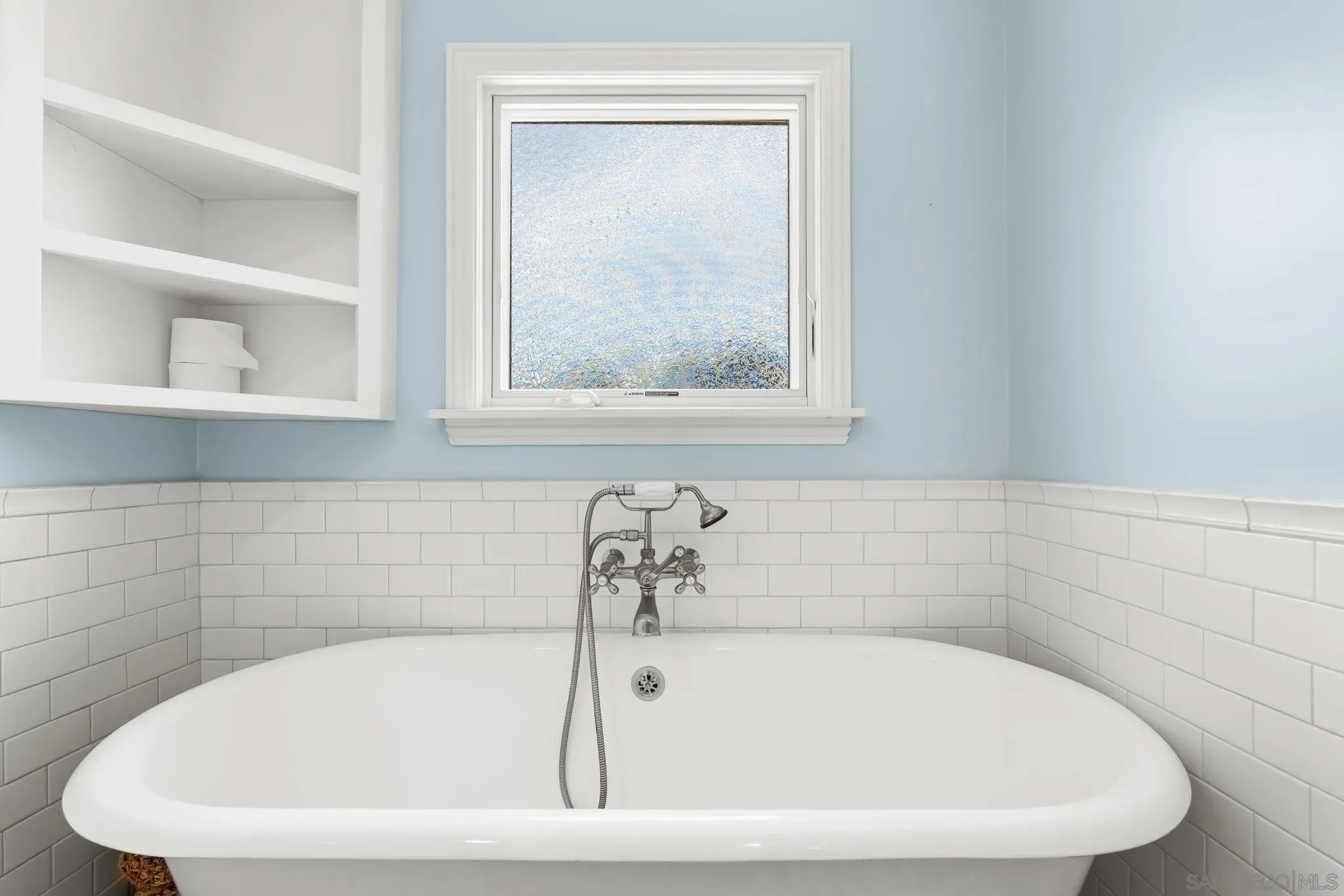 La Jolla, California 92037, United States, 4 Bedrooms Bedrooms, ,3 BathroomsBathrooms,Residential,Active,175698