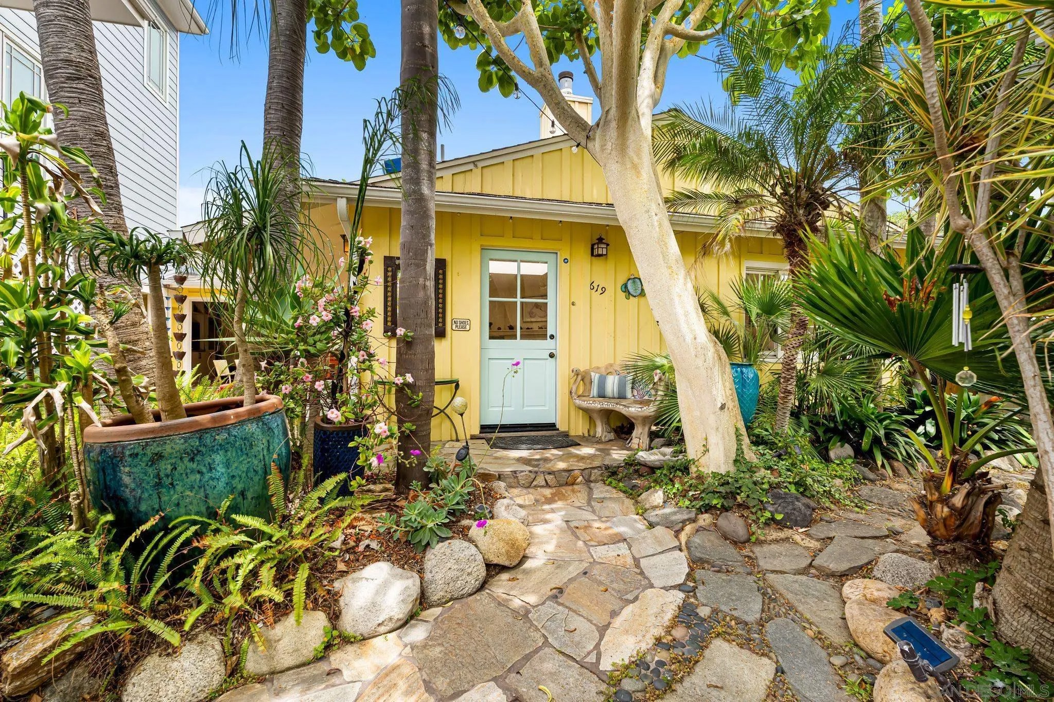 619 Bonair Way