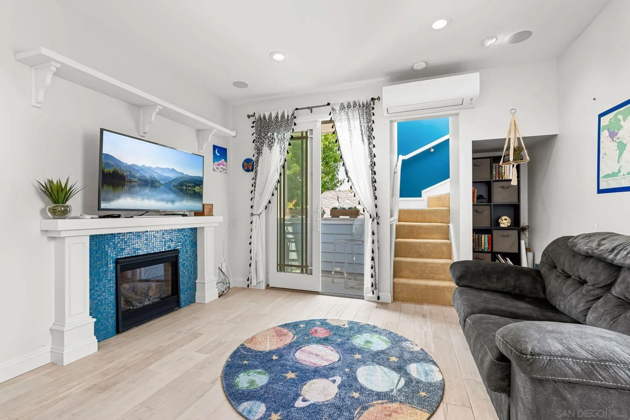 La Jolla, California 92037, United States, 4 Bedrooms Bedrooms, ,3 BathroomsBathrooms,Residential,Active,175698