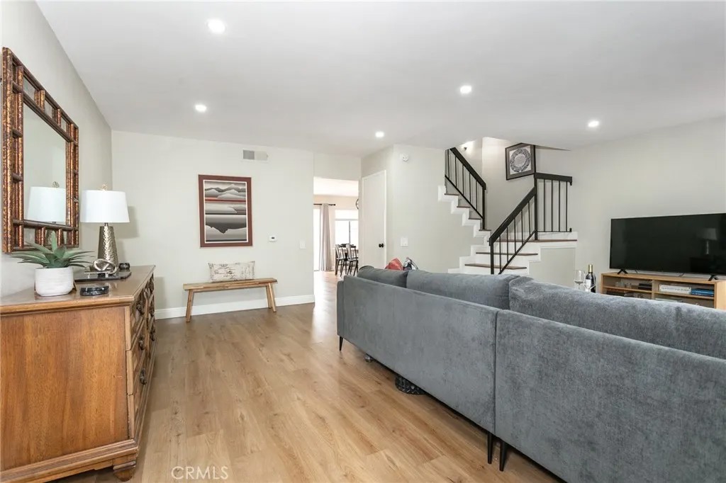20126 Runnymede Street 22