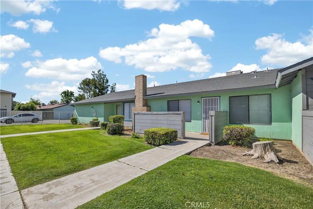 Photo of 7000 N Half Moon Drive, Bakersfield, CA 93309 (MLS # GD26073582)