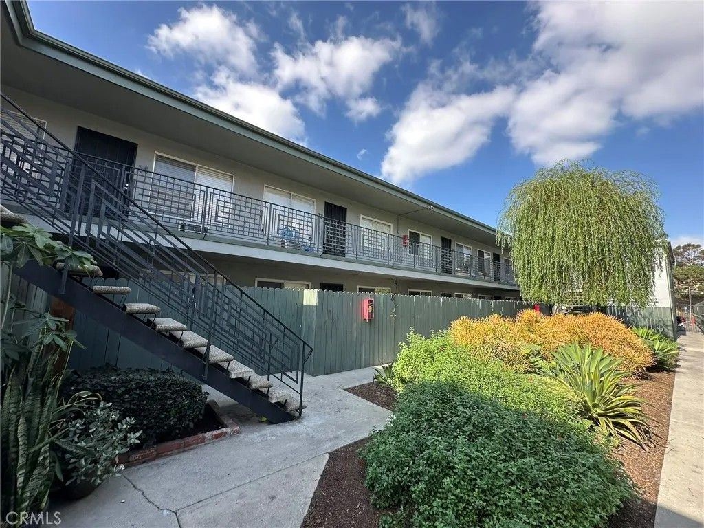 Photo of 9240 Palm Street, Bellflower, CA 90706 (MLS # PW26041898)