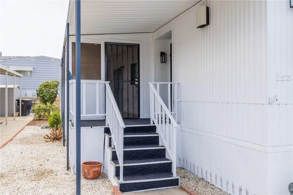 Photo of 3700 Buchanan St #164, Riverside, CA 92503 (MLS # IV26059931)