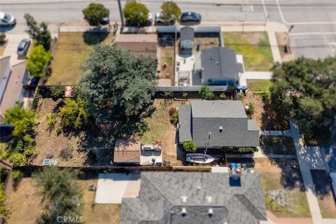 Tiny photo for 904 N Dalton Avenue, Azusa, CA 91702 (MLS # WS25228318)