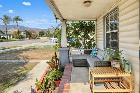Tiny photo for 904 N Dalton Avenue, Azusa, CA 91702 (MLS # WS25228318)