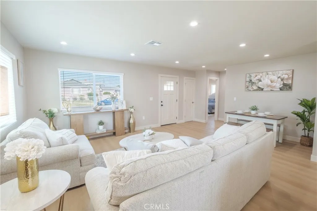 223 S Aprilia Ave