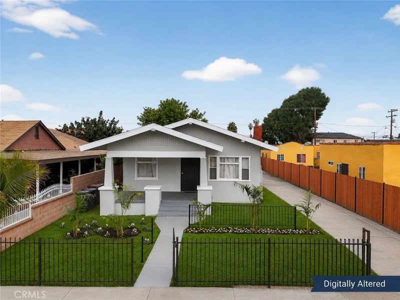 1043 W 95th Street