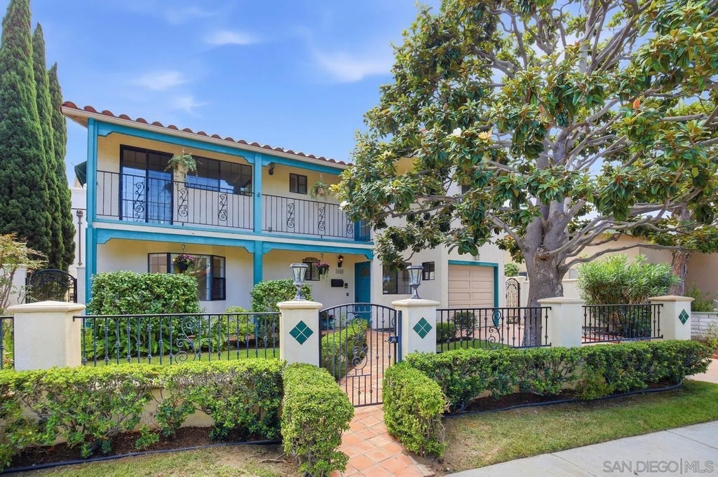 Photo of 1630 Miguel Avenue, Coronado, CA 92118 (MLS # 260022318)