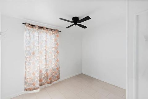 Tiny photo for 83415 Amboy Road, 29 Palms, CA 92277 (MLS # CV25236610)