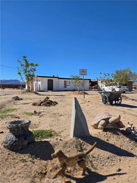 Tiny photo for 83415 Amboy Road, 29 Palms, CA 92277 (MLS # CV25236610)