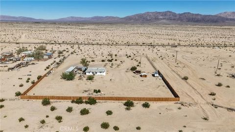 Tiny photo for 83415 Amboy Road, 29 Palms, CA 92277 (MLS # CV25236610)