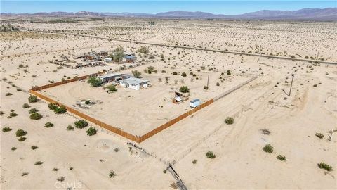 Tiny photo for 83415 Amboy Road, 29 Palms, CA 92277 (MLS # CV25236610)