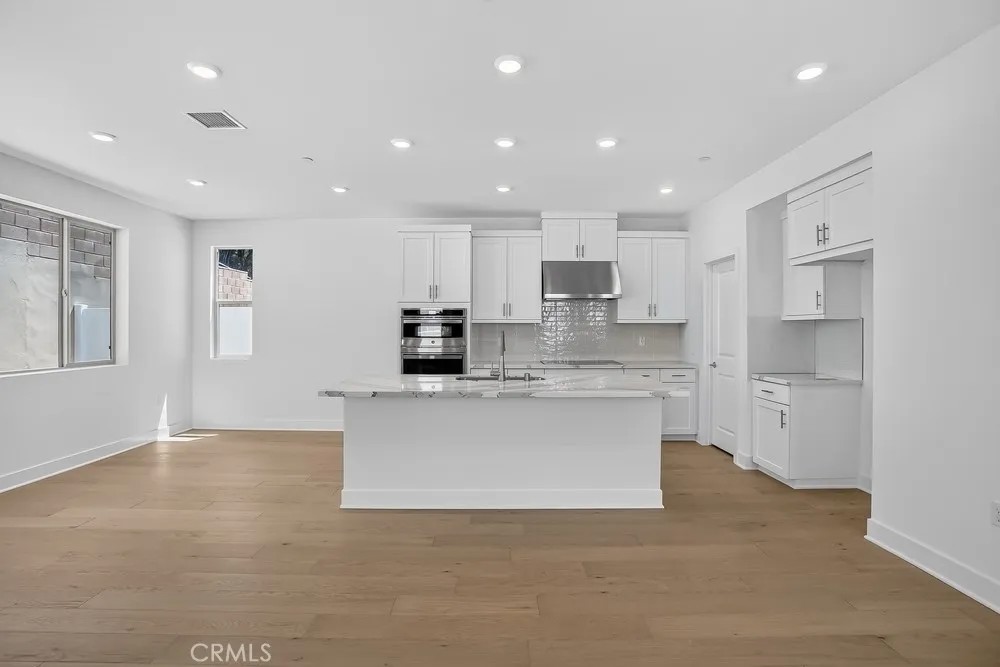 469 Citrus Oak Road