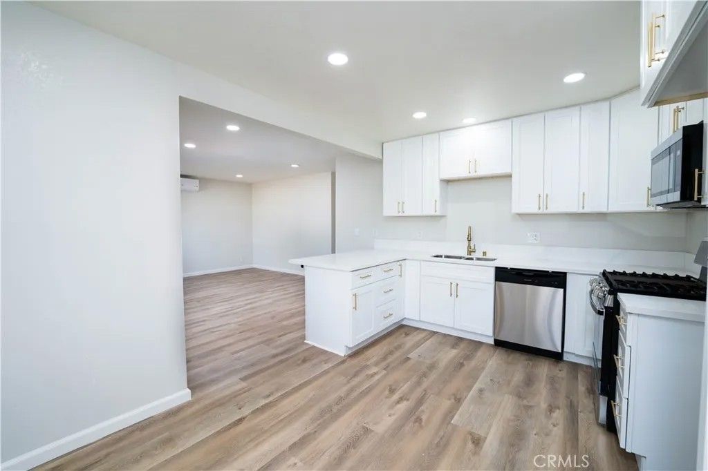 Photo of 4795 Stephanie Pl, Oceanside, CA 92057 (MLS # SW25268306)