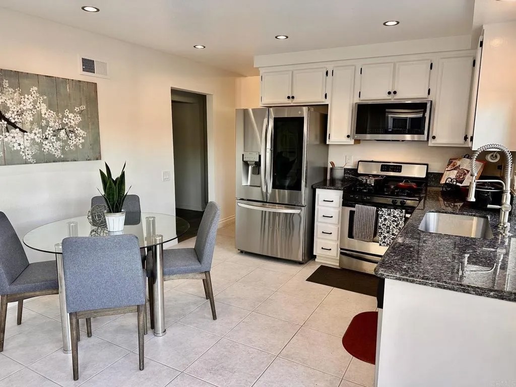 10896 Caravelle Place