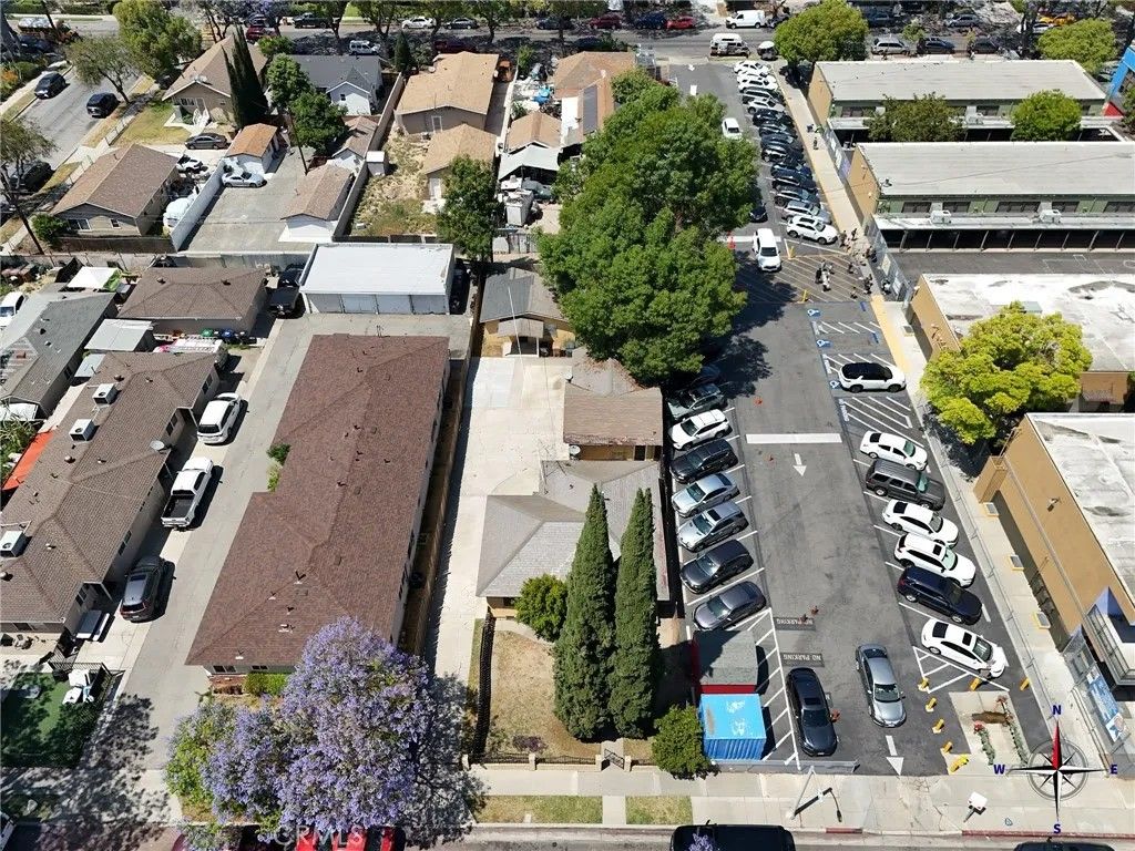 Photo of 215 E Ash AVE, Fullerton, CA 92832 (MLS # PW26104821)