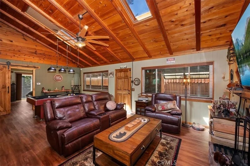 1150 Bear Springs