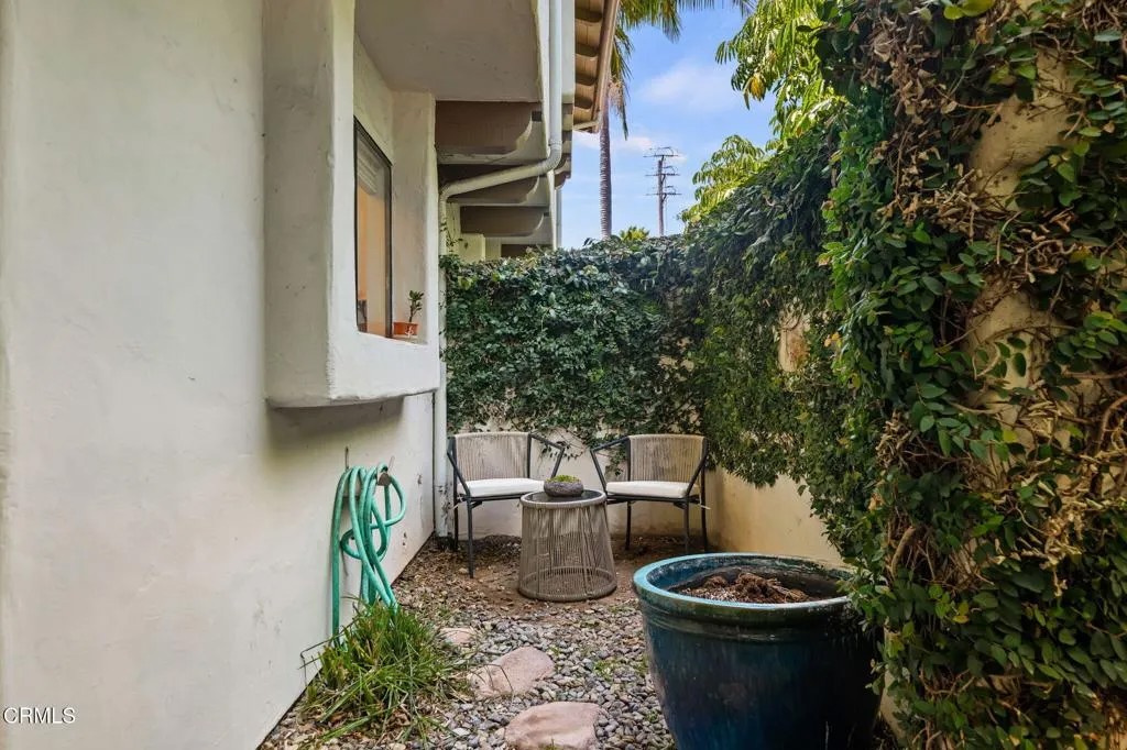 2012 Castillo Street B