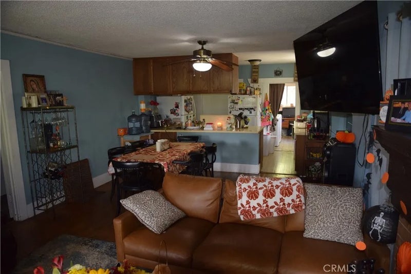 1247 E Topeka