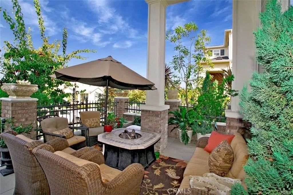 Photo of 56 Fringe Tree, Irvine, CA 92606 (MLS # NP26092424)