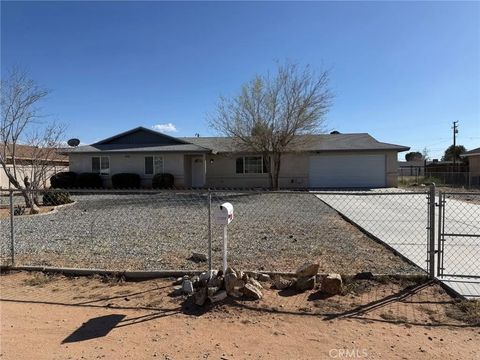 Photo of 22031 Isatis Ave, Apple Valley, CA 92307 (MLS # SB26051974)