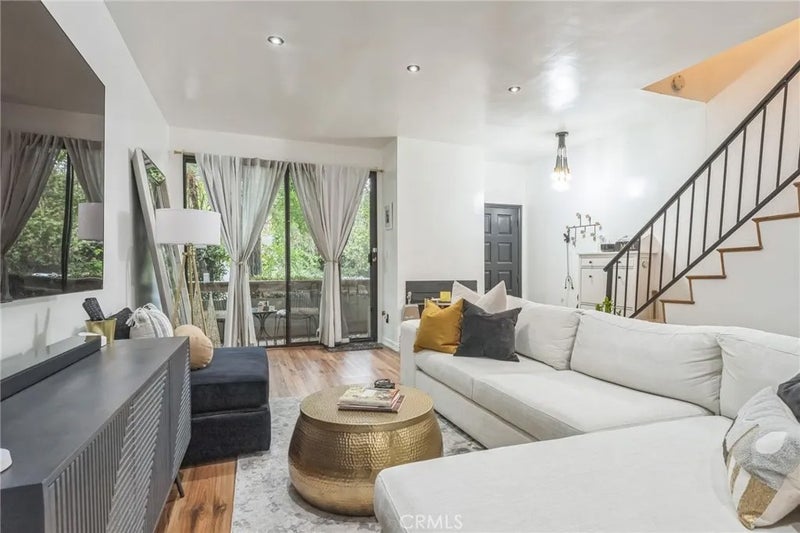 4260 Cedros D