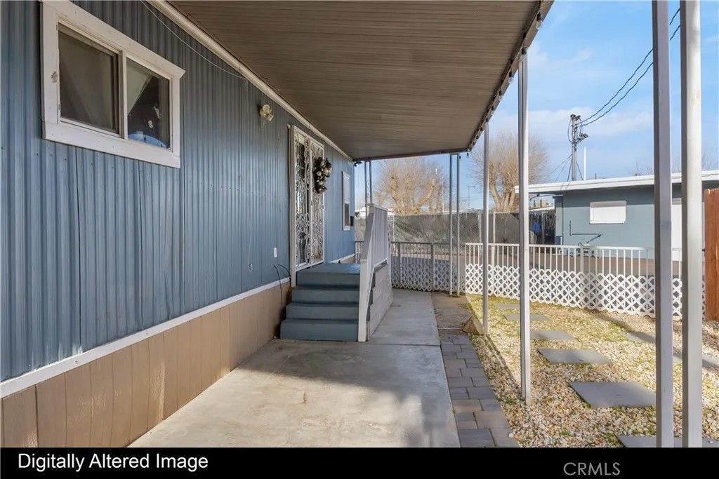 Photo of 2515 E Ave I, Lancaster, CA 93535 (MLS # SR26018676)