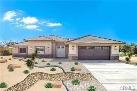 Photo of 18525 Seaforth Street, Hesperia, CA 92345 (MLS # IG25245470)