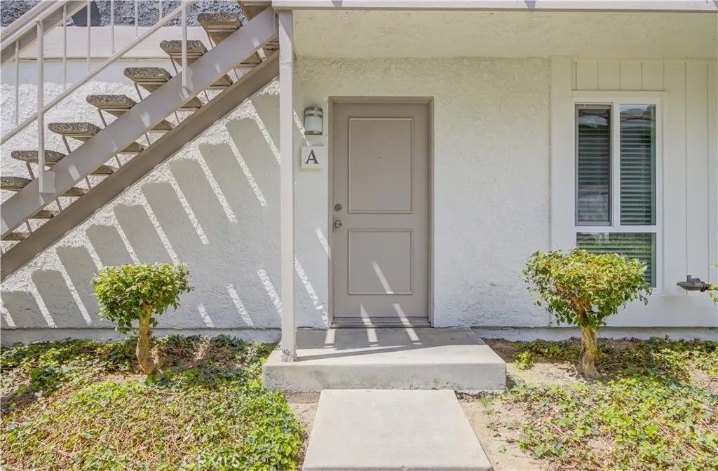 Photo of 2861 S Fairview St #A, Santa Ana, CA 92704 (MLS # PW26072628)