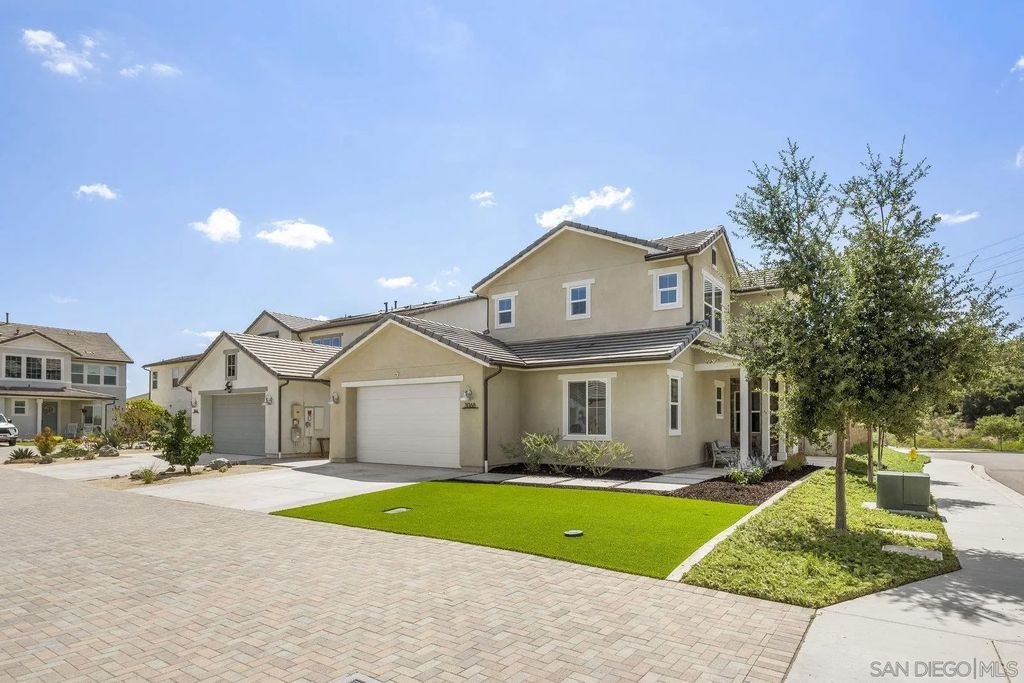 Photo of 3068 Mimlus Pl, Escondido, CA 92029 (MLS # 260003453)