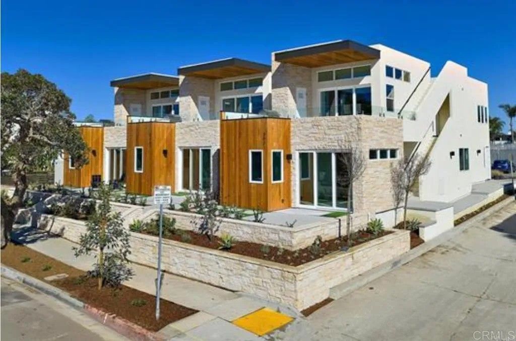 Photo of 3903 Haines St, San Diego, CA 92109 (MLS # NDP2603152)