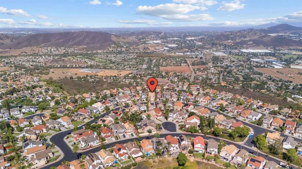 2462 Bear Rock Gln