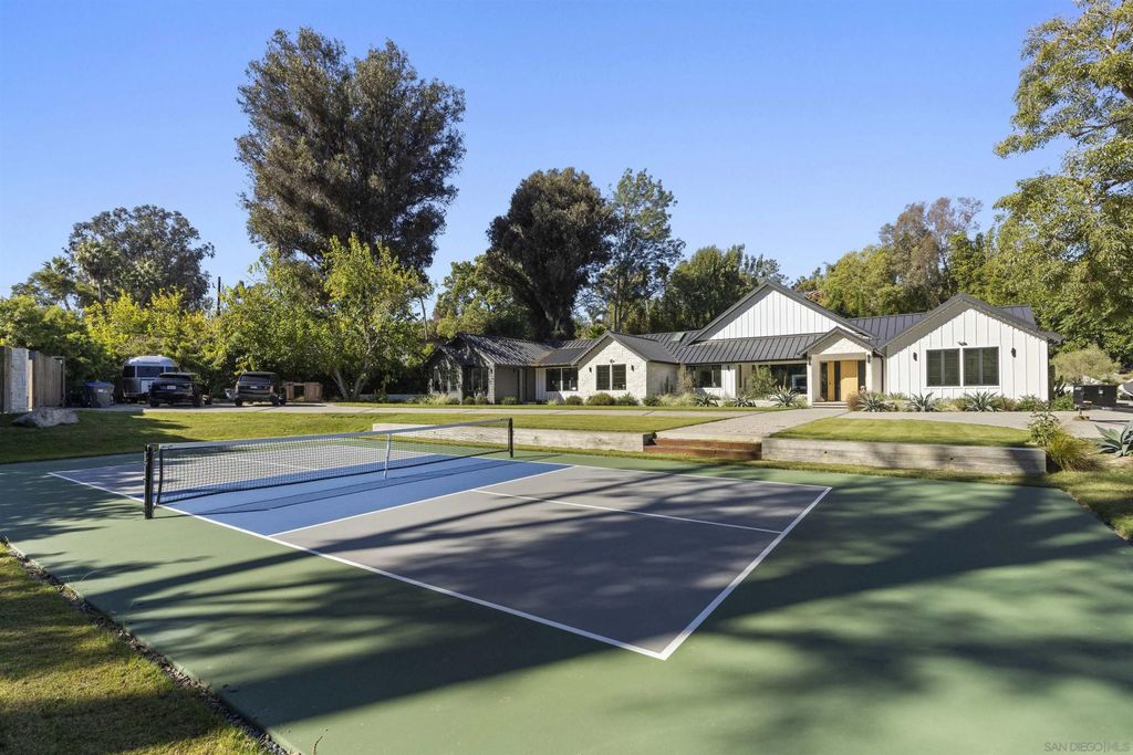 Photo of 4874 Sun Valley Rd, Del Mar, CA 92014 (MLS # 250043986)