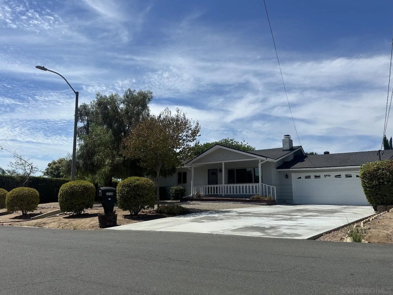 2738 Oak Hill Dr
