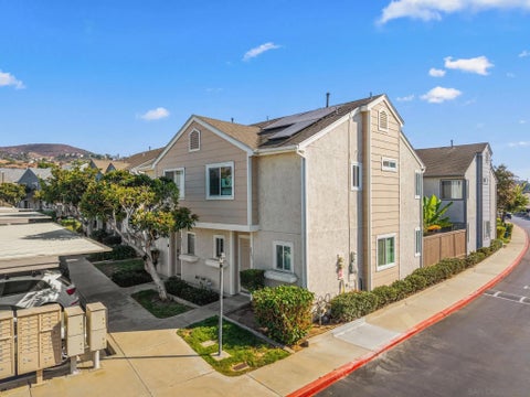 Photo of 8901 Arlingdale Way, Spring Valley, CA 91977 (MLS # 260023445)