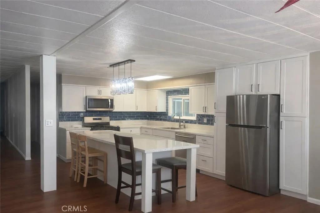 Photo of 175 N Manzanita, San Jacinto, CA 92582 (MLS # TR26176931)