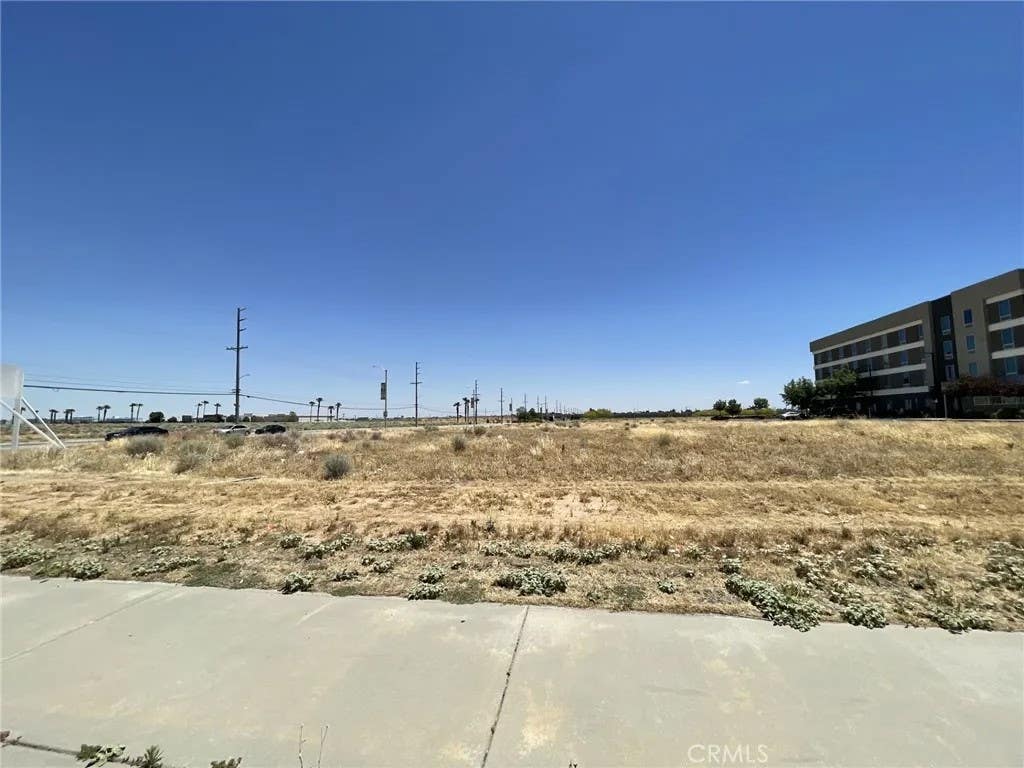 Photo of 0 Cor 5th St W Ave Q, Palmdale, CA 93551 (MLS # SR26115278)