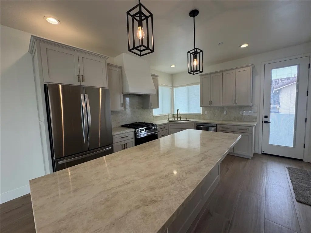 244 N 7th Street