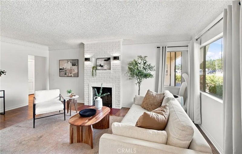 849 N Buena Vista
