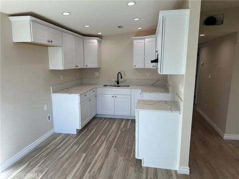 Tiny photo for 18670 9th Street, Bloomington, CA 92316 (MLS # IV25232547)