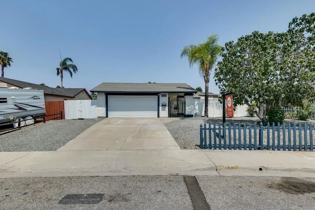 Photo of 9124 Maranda Dr, Santee, CA 92071 (MLS # 260001640)