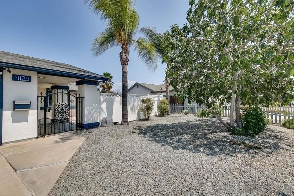 Photo of 9124 Maranda Dr, Santee, CA 92071 (MLS # 260001640)