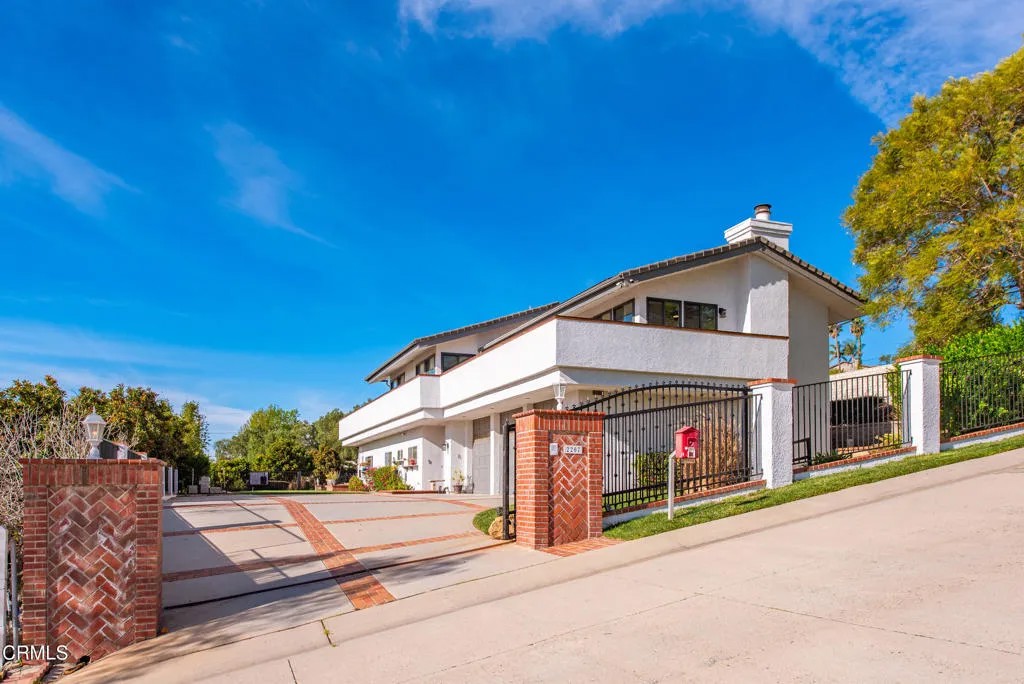 2207 Terra Bella Lane