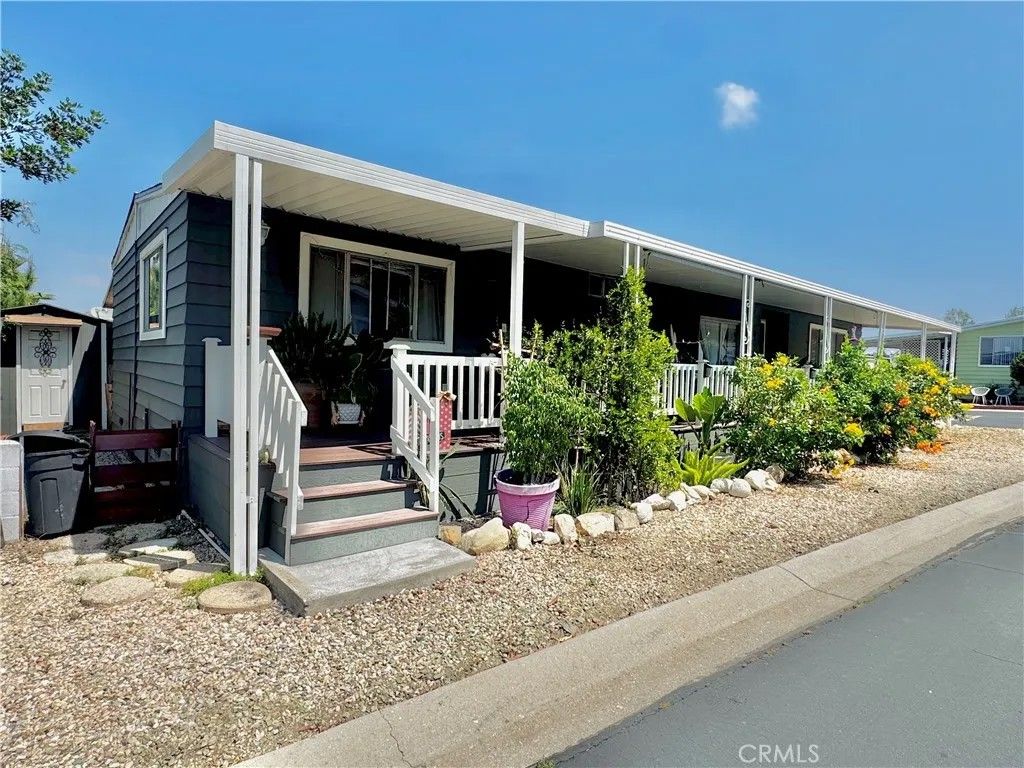 Photo of 3500 Buchanan St #107, Riverside, CA 92503 (MLS # OC26104324)