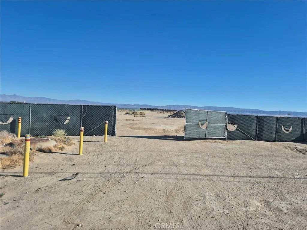 Photo of 8200 W Avenue D-6, Lancaster, CA 93536 (MLS # SR26032714)