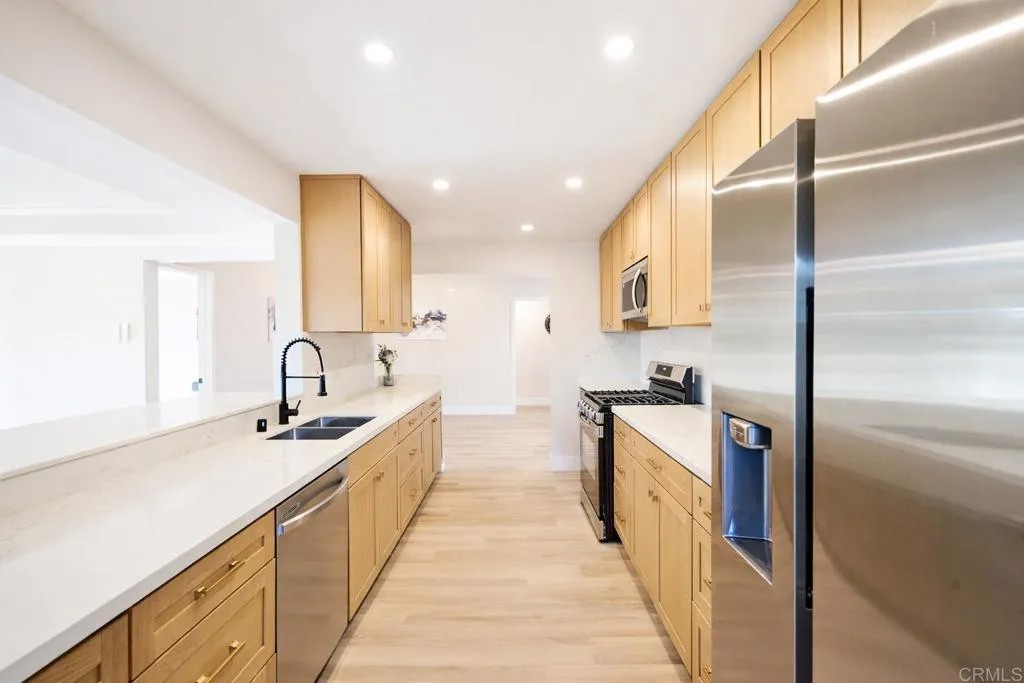 4716 Parks Avenue