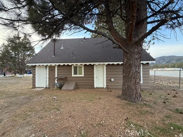 345 W Fairway