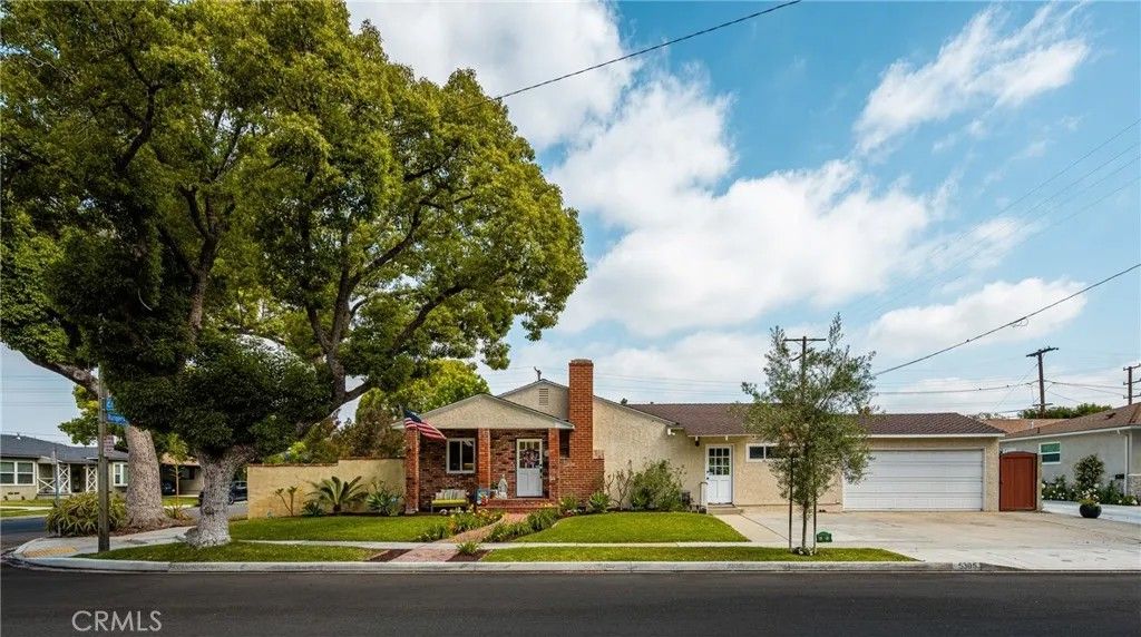 Photo of 5305 E Carita Street, Long Beach, CA 90808 (MLS # RS26095308)