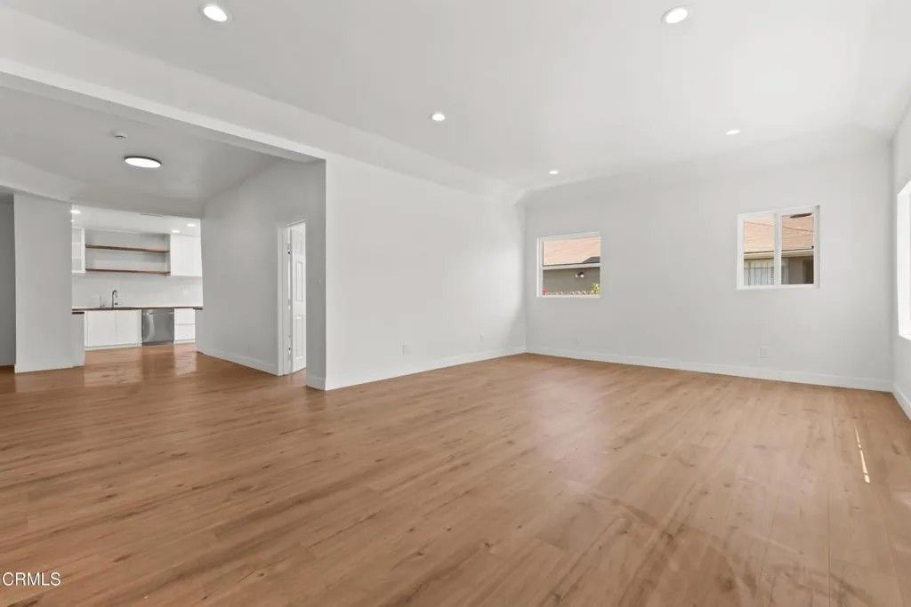 Photo of 1623 W 11th Place, Los Angeles, CA 90015 (MLS # P1-25208)